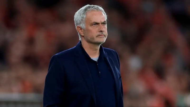 Jose Mourinho ស្នើឱ្យ Real Madrid ចុះហត្ថលេខាយកខ្សែបម្រើតម្លៃ ៥០ លានអឺរ៉ូ ខណៈ Toni Kroos អាចក្លាយជាជំនួយការគ្រូបង្វឹករបស់គាត់
